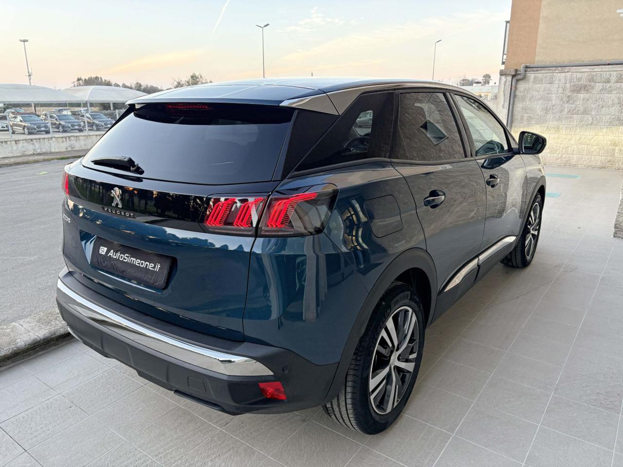 PEUGEOT 3008 1.5 BlueHDi 130 S&S Allure Pack C.AUTOMATICO - 5