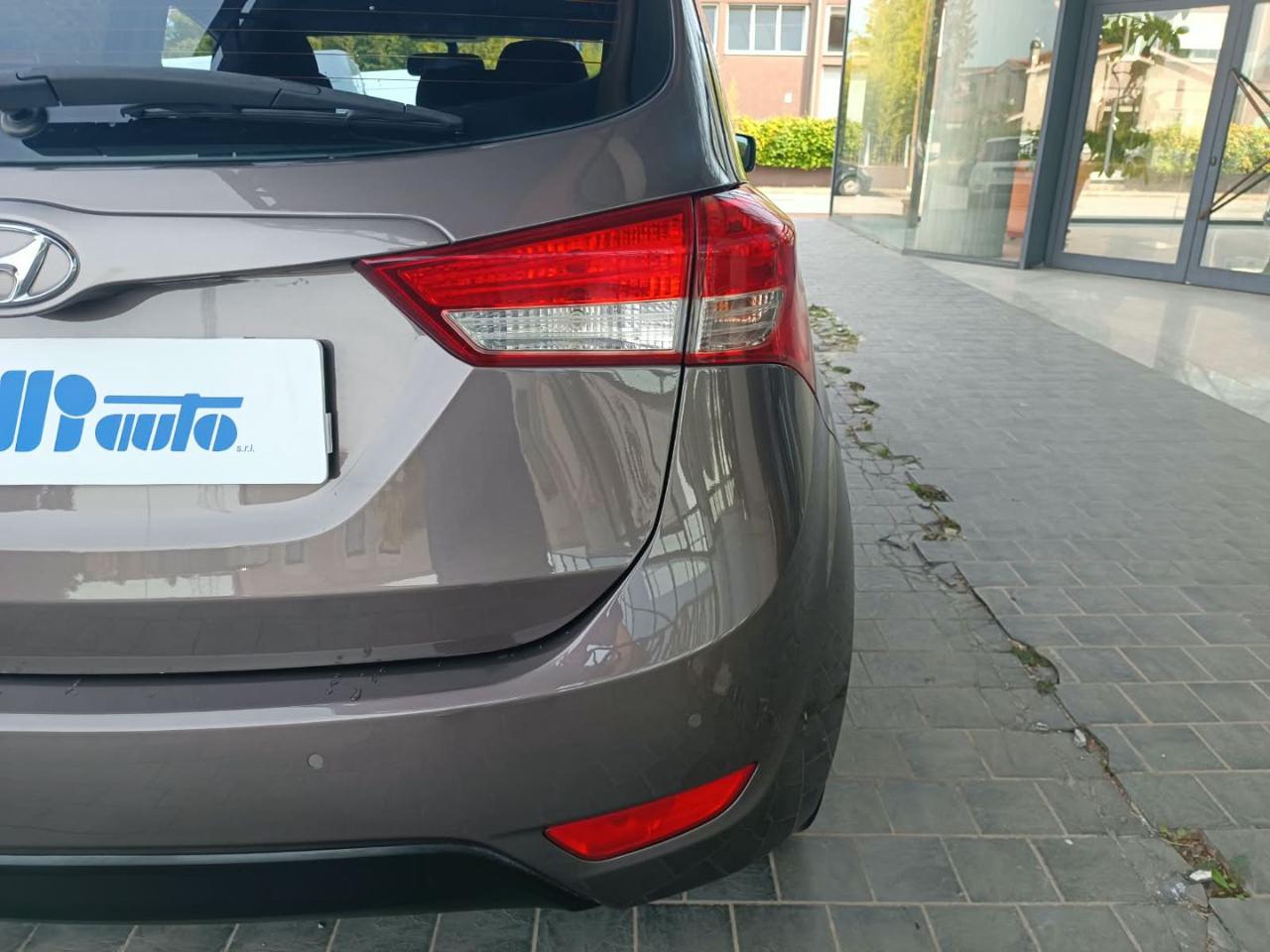 HYUNDAI iX20 1.4 90 CV Comfort - 23
