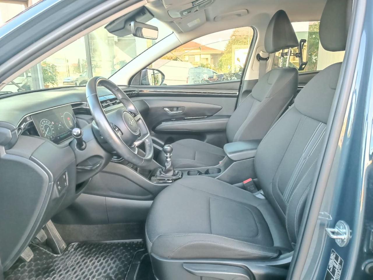 HYUNDAI Tucson 1.6 CRDI XLine - 25