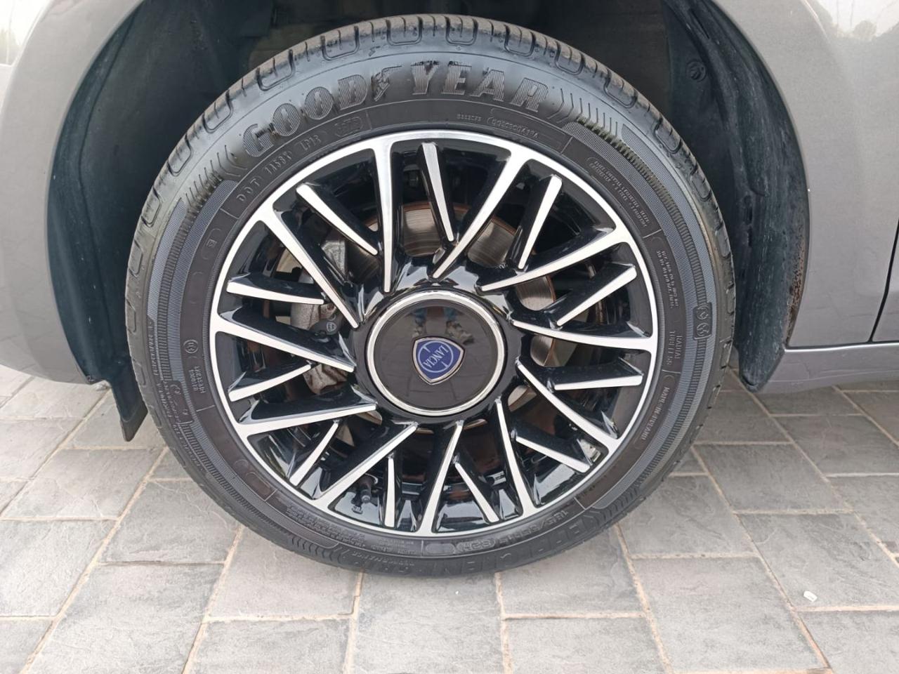 LANCIA Ypsilon 1.0 FireFly 5 porte S&S Hybrid Platino - 18