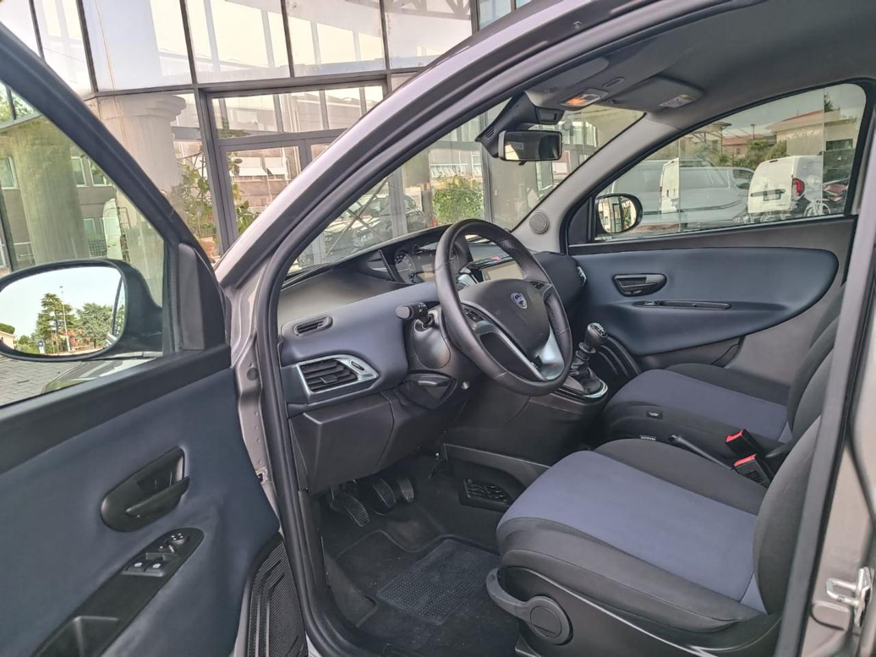 LANCIA Ypsilon 1.0 FireFly 5 porte S&S Hybrid Platino - 16