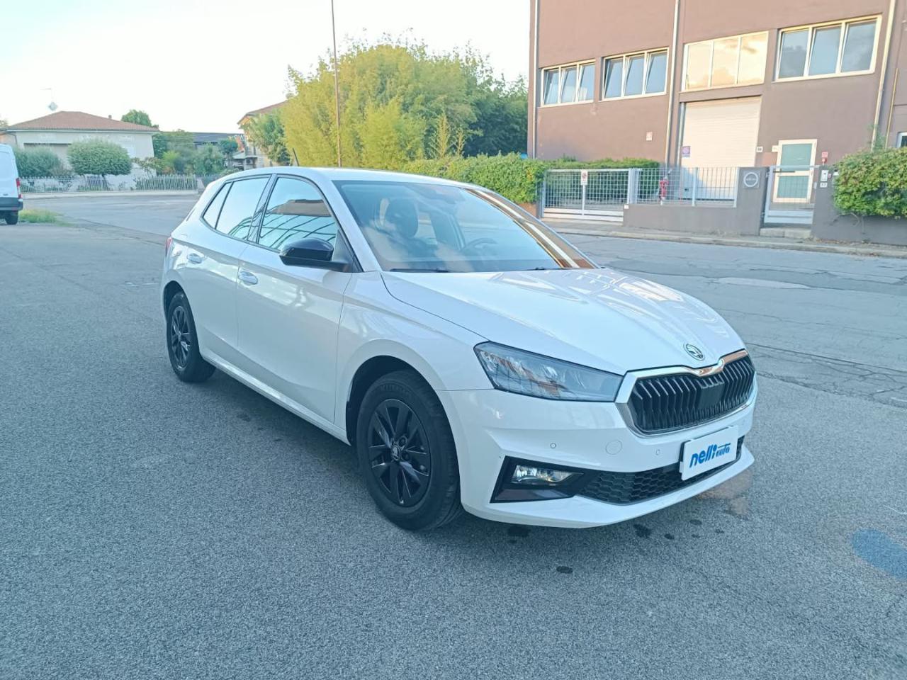 SKODA Fabia 1.0 MPI 80 CV Young Edition - 11