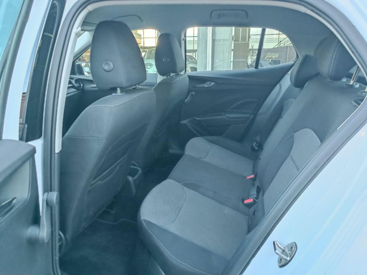 SKODA Fabia 1.0 MPI 80 CV Young Edition - 25