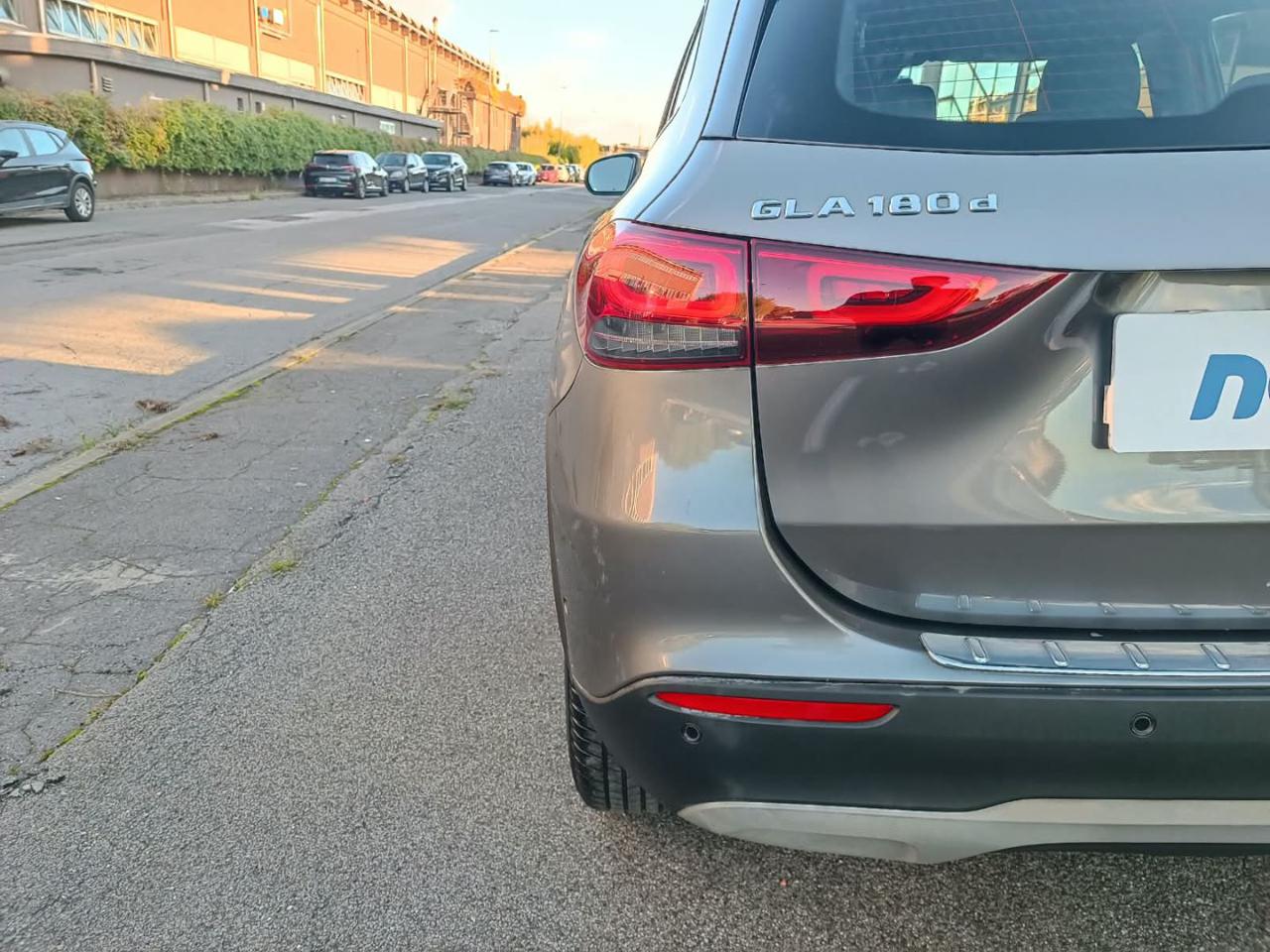 MERCEDES-BENZ GLA 180 d Automatic Sport - 7