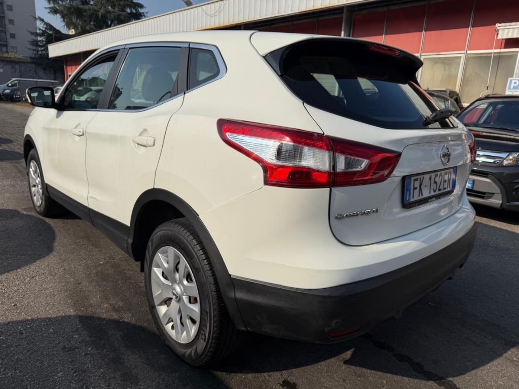 NISSAN Qashqai 1.2 DIG-T Acenta - 5