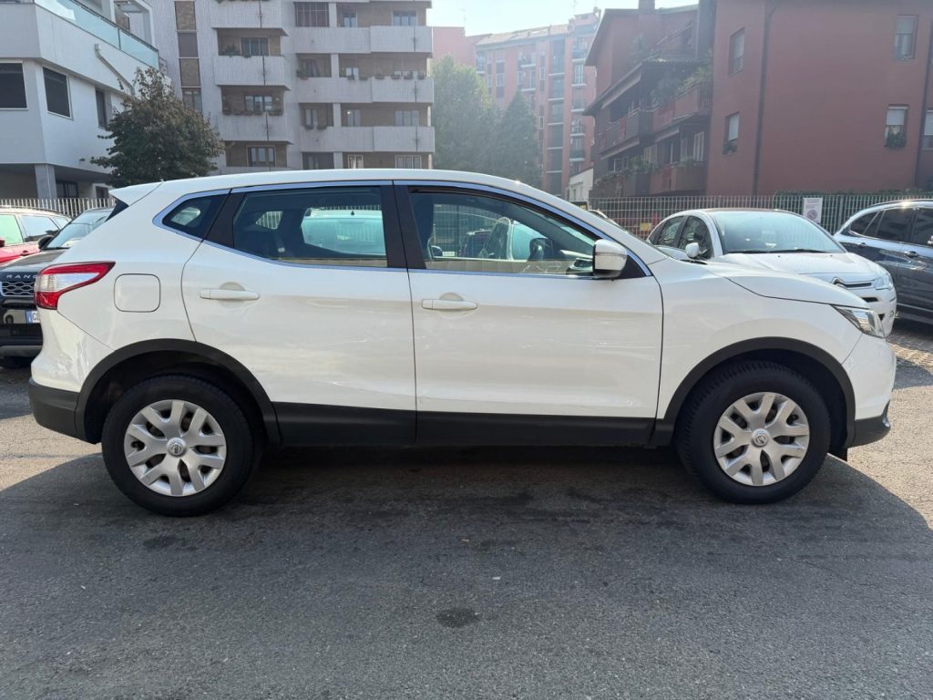 NISSAN Qashqai 1.2 DIG-T Acenta - 7