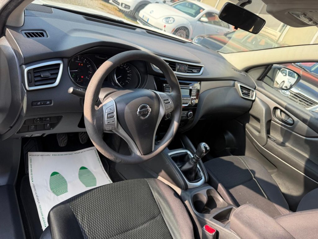 NISSAN Qashqai 1.2 DIG-T Acenta - 9