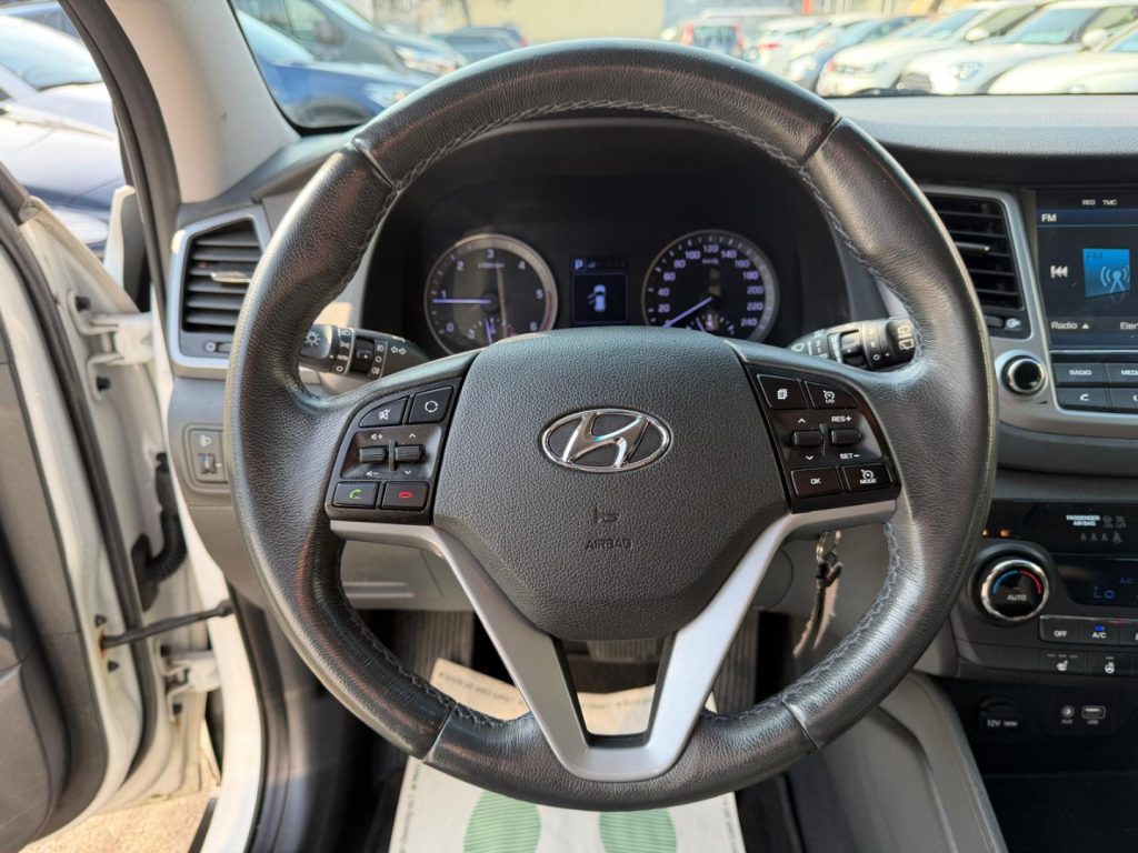 HYUNDAI Tucson 1.7 CRDi 141CV DCT XPossible - 12