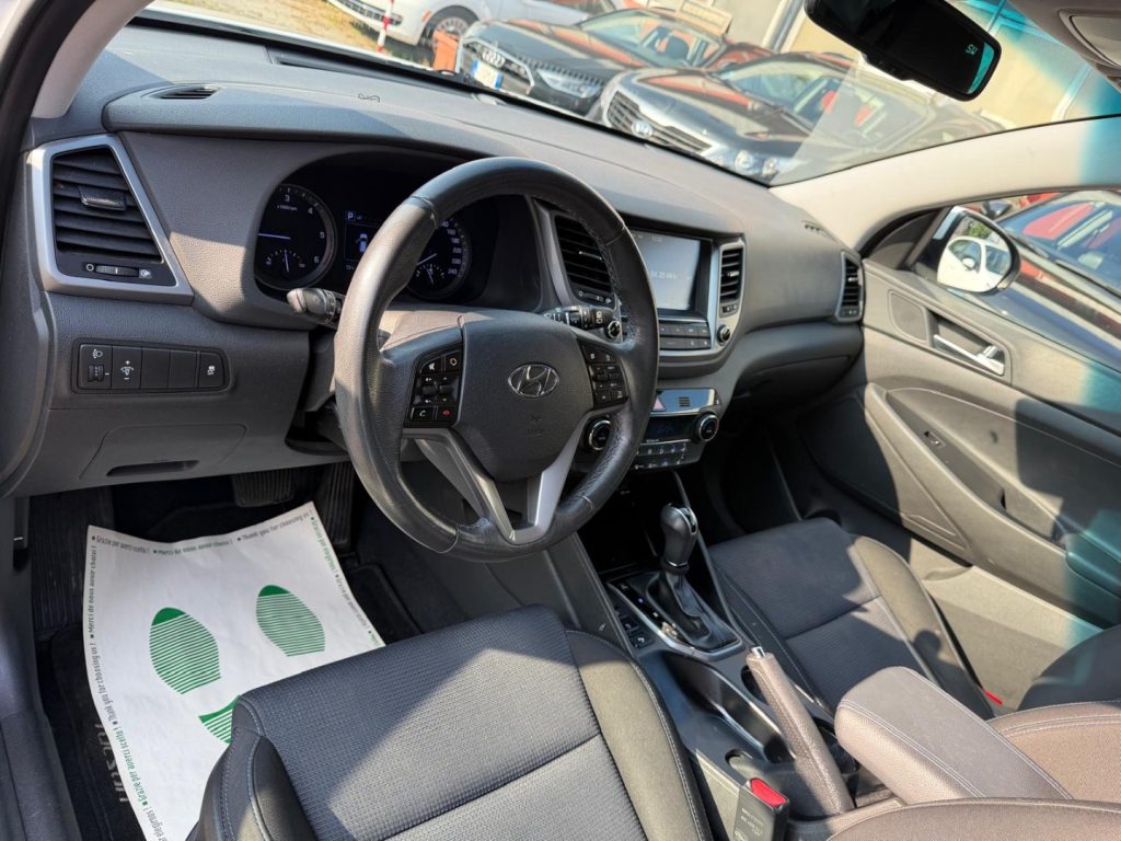 HYUNDAI Tucson 1.7 CRDi 141CV DCT XPossible - 16
