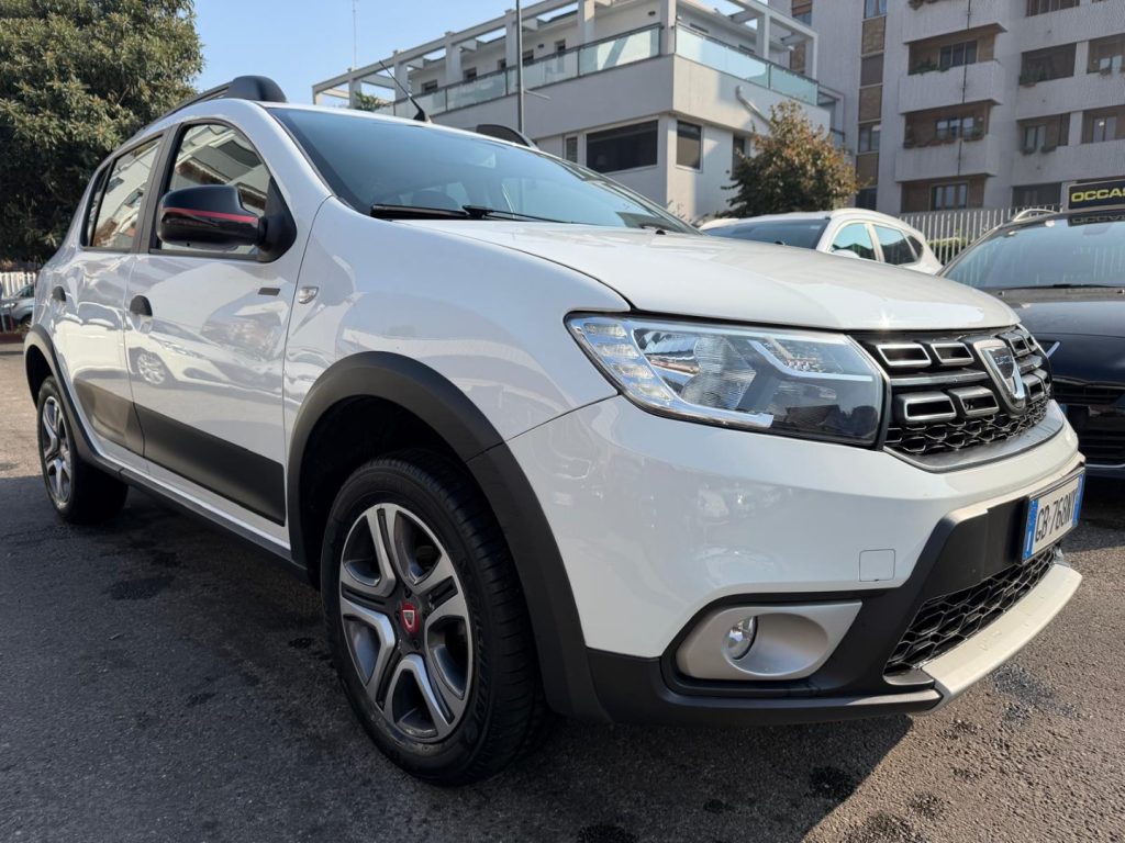 DACIA Sandero 0.9 TCe 90 CV Techroad AUTOCARRO N1 - 2