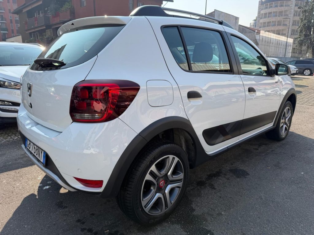 DACIA Sandero 0.9 TCe 90 CV Techroad AUTOCARRO N1 - 4