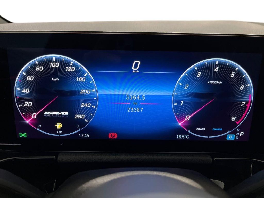 MERCEDES-BENZ GLA 35 AMG 4Matic AMG Premium Racing Collection - 8