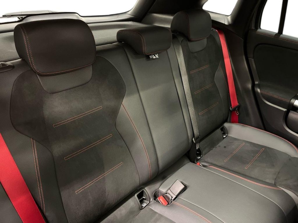 MERCEDES-BENZ GLA 35 AMG 4Matic AMG Premium Racing Collection - 15