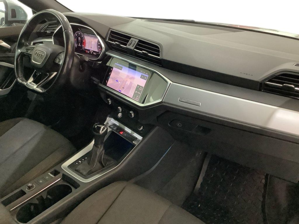 AUDI Q3 SPB 35 TDI S tronic Business Plus - 9