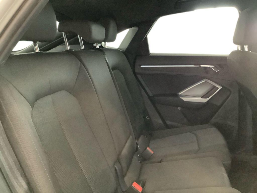 AUDI Q3 SPB 35 TDI S tronic Business Plus - 11