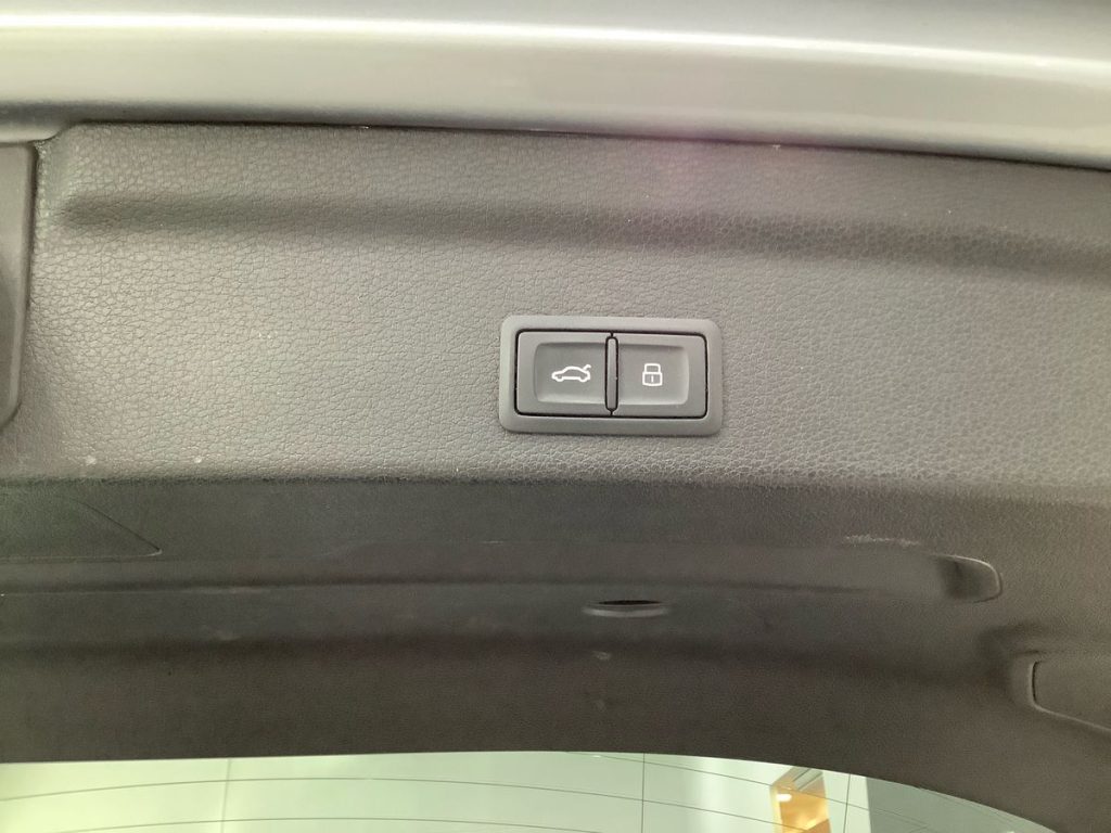 AUDI Q3 SPB 35 TDI S tronic Business Plus - 25