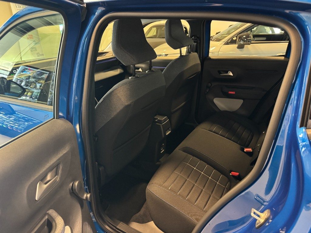 CITROEN C3 Hybrid 110 cv Automatico PLUS KM0 - 11