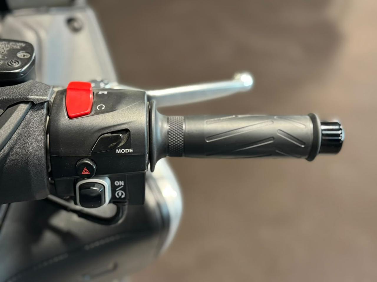 YAMAHA T Max 530 SX - 13