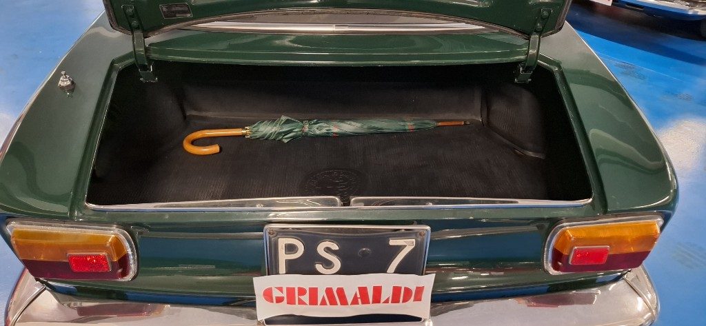 ALFA ROMEO GT SCALINO VERDE PINO con INTERNI CUOIO - 20