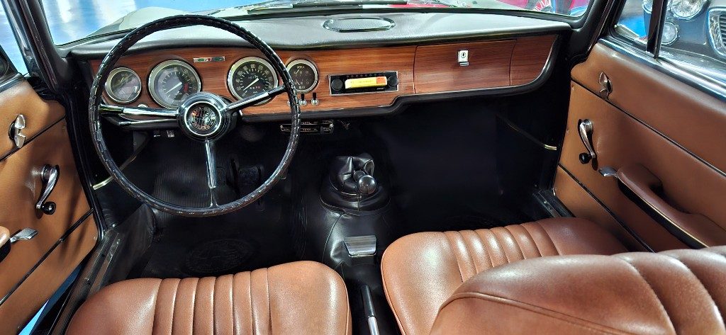 ALFA ROMEO GT SCALINO VERDE PINO con INTERNI CUOIO - 8