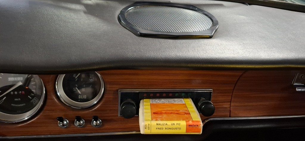 ALFA ROMEO GT SCALINO VERDE PINO con INTERNI CUOIO - 9