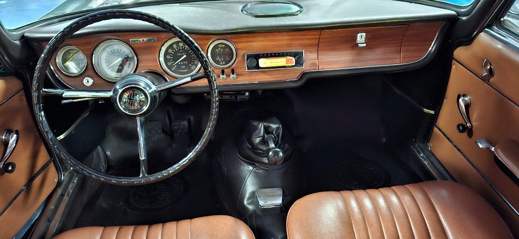 ALFA ROMEO GT SCALINO VERDE PINO con INTERNI CUOIO - 33