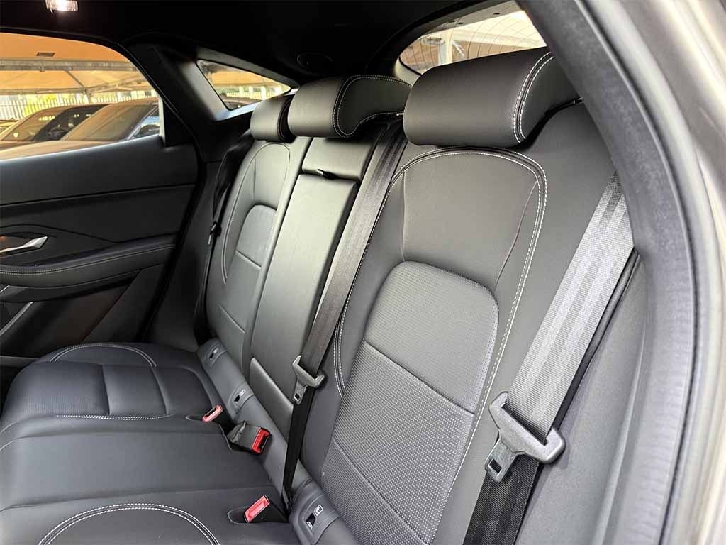 JAGUAR E-Pace 1.5 i3 phev R-Dynamic SE awd 309cv PREZZO REALE - 25