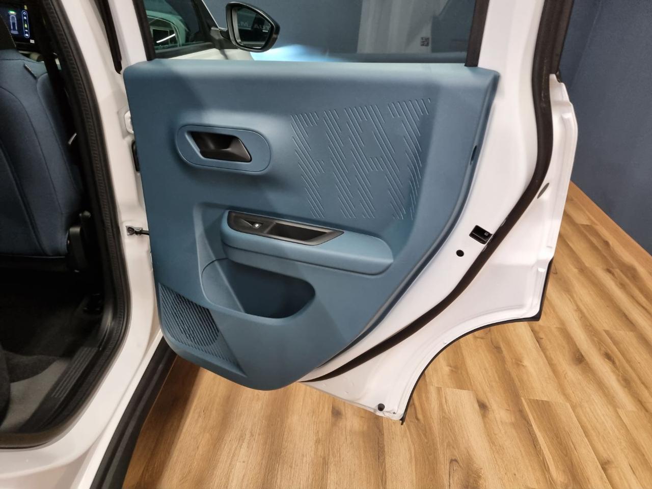 FIAT Grande Panda 1.2 100 CV S&S Icon - 19