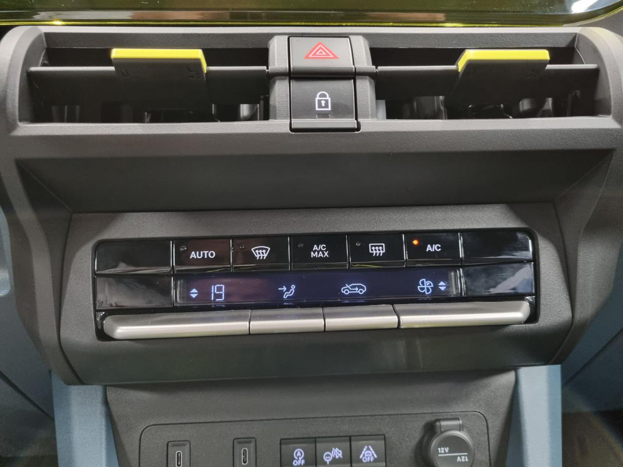 FIAT Grande Panda 1.2 100 CV S&S Icon - 14