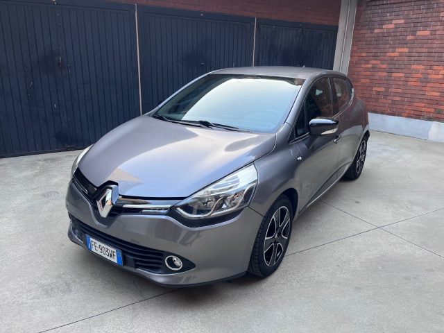 RENAULT Clio Grigio scuro metallizzato