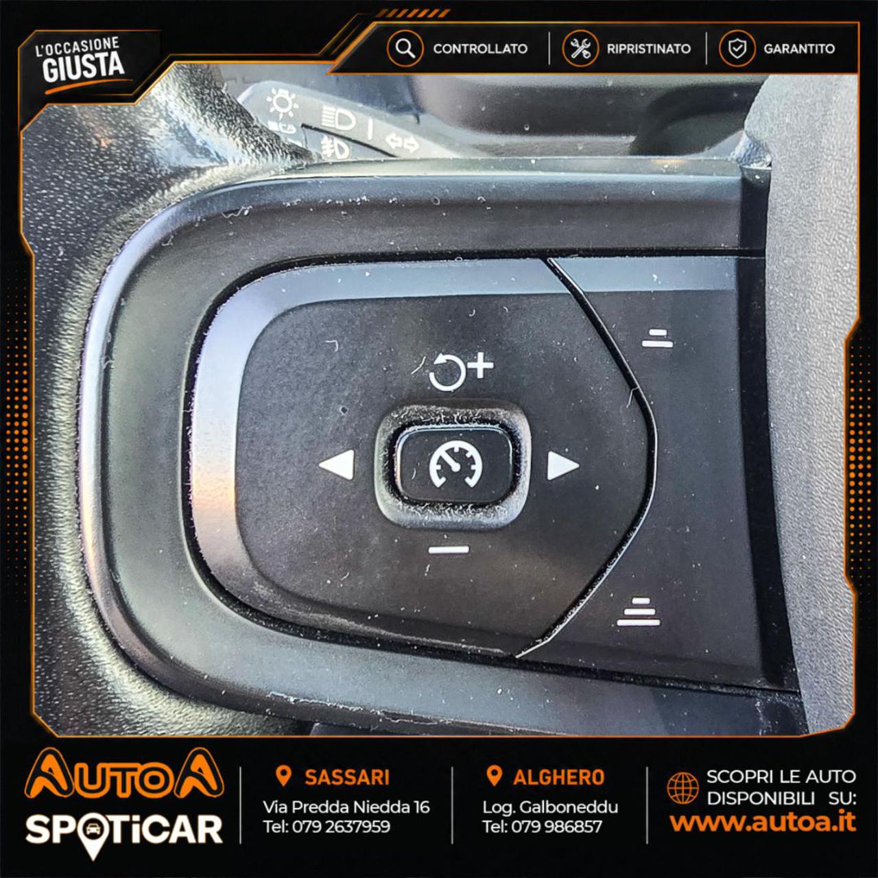VOLVO XC40 D3 AWD Geartronic Momentum - 20