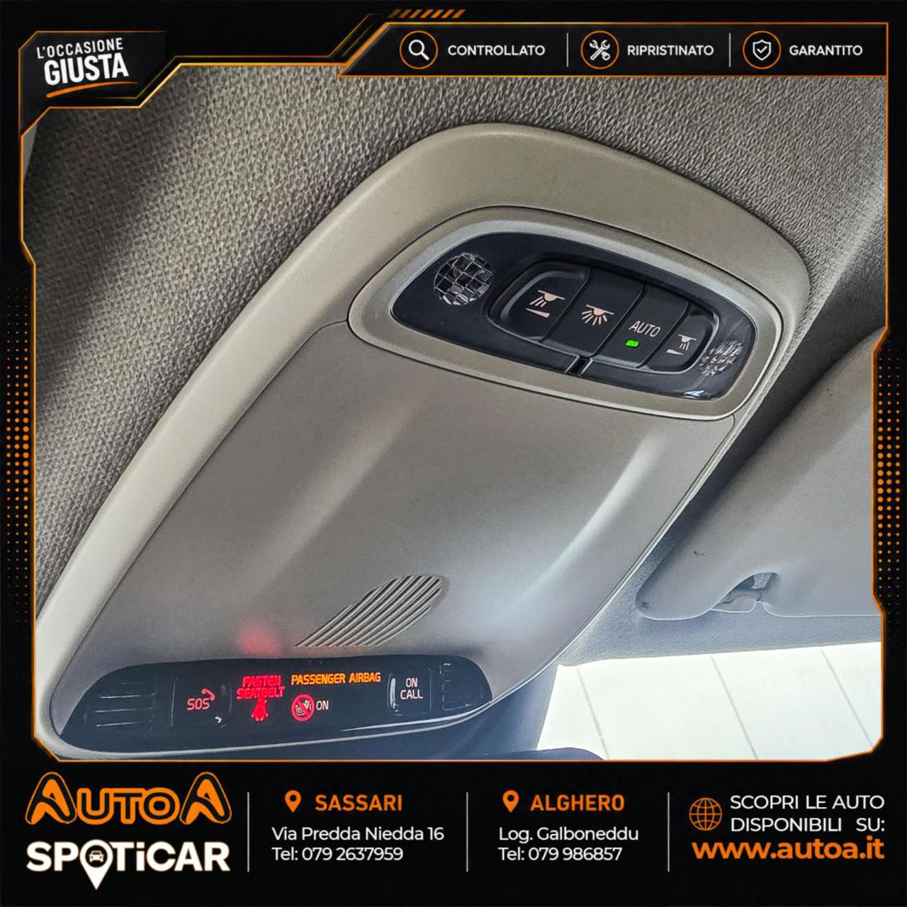 VOLVO XC40 D3 AWD Geartronic Momentum - 37