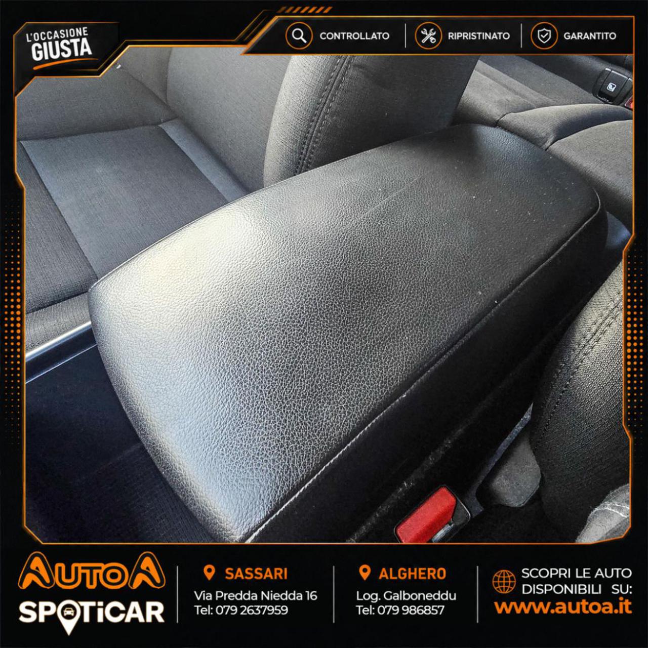 VOLVO XC40 D3 AWD Geartronic Momentum - 30