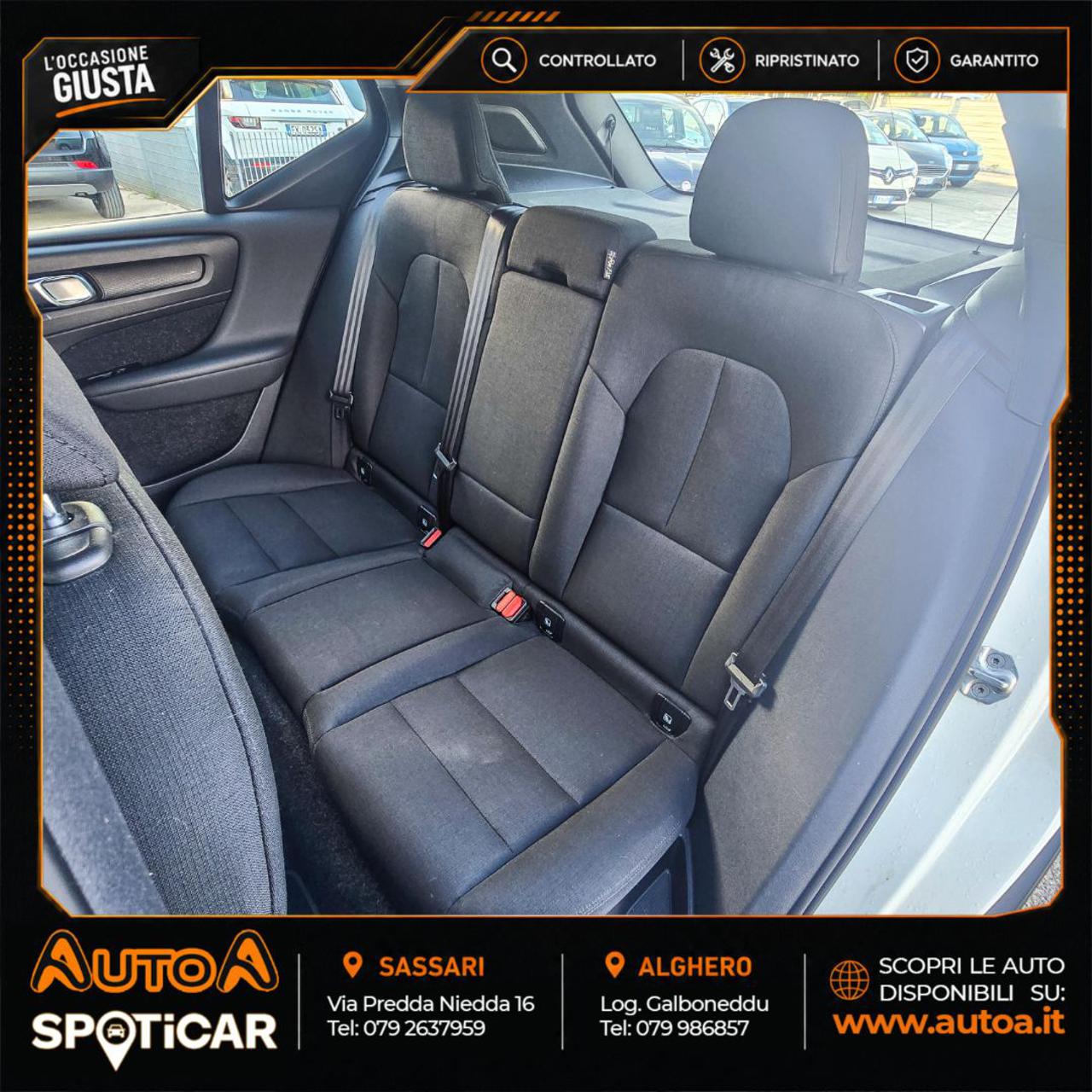 VOLVO XC40 D3 AWD Geartronic Momentum - 10