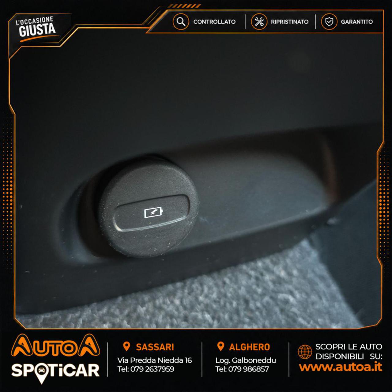 VOLVO XC40 D3 AWD Geartronic Momentum - 13