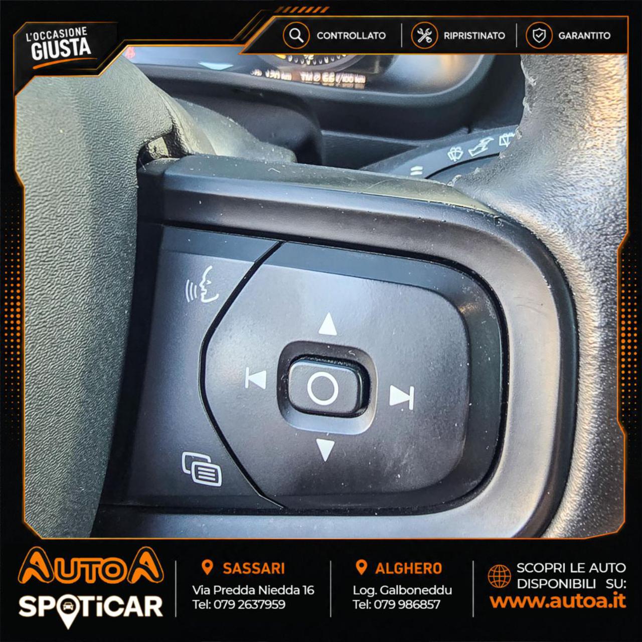 VOLVO XC40 D3 AWD Geartronic Momentum - 21