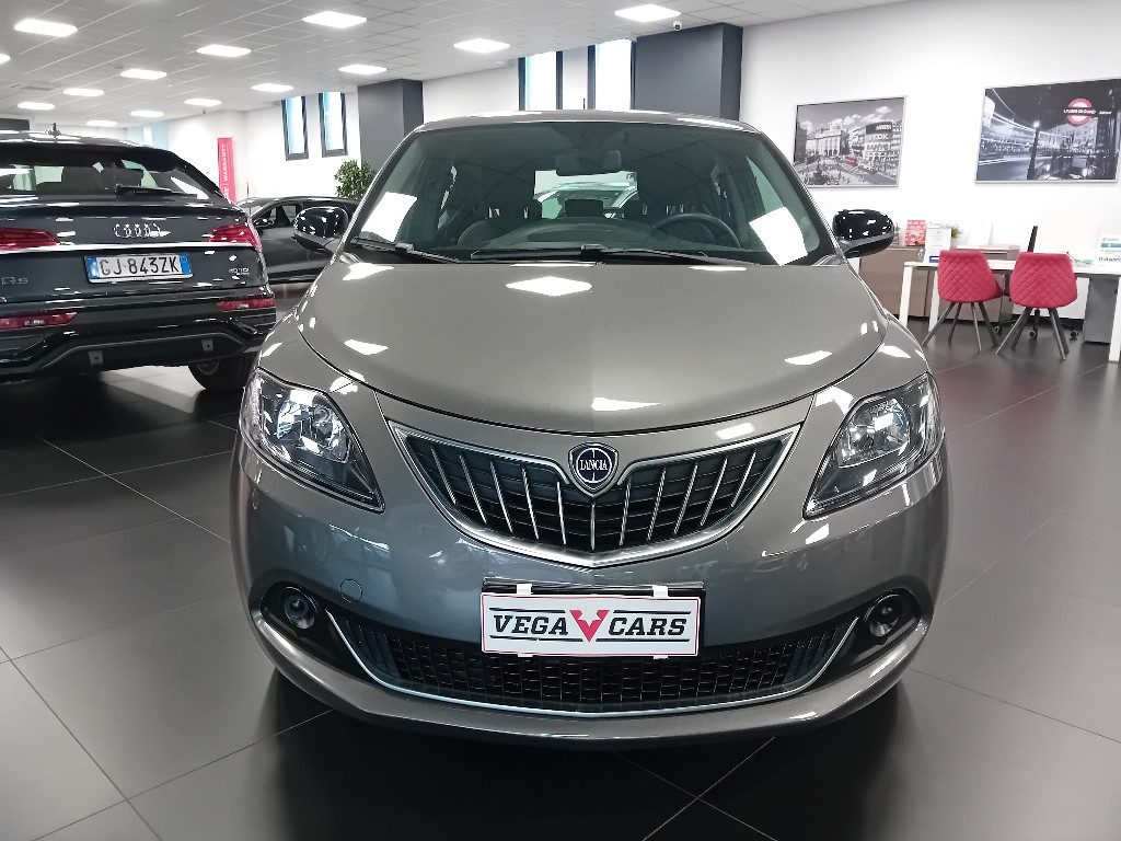 Clicca per ingrandire Ypsilon - 1.0 FireFly 5 porte S&S Hybrid Ecochic Gold