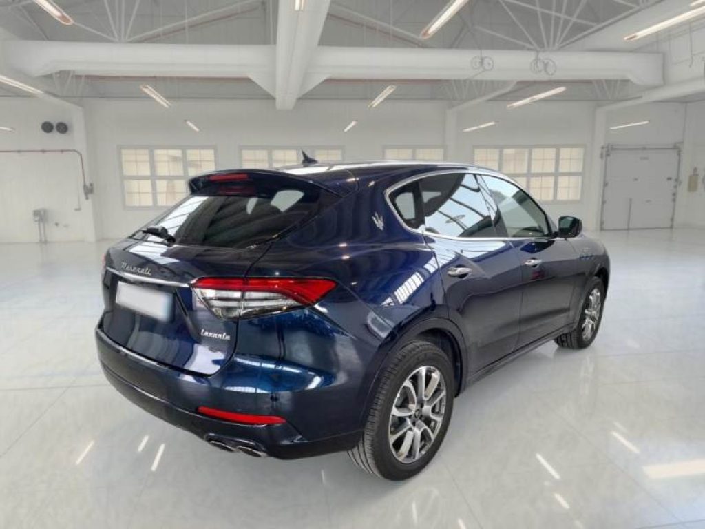 MASERATI Levante MHEV 330 CV AWD GT ** IVA ESPOSTA ** - 3