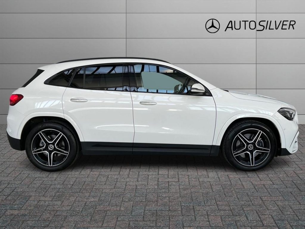 MERCEDES-BENZ GLA 200 d 4matic AMG Line Advanced Plus - 5