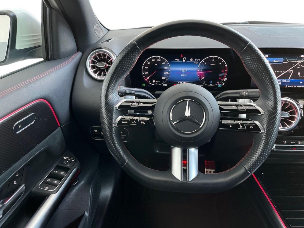MERCEDES-BENZ GLA 200 d 4matic AMG Line Advanced Plus - 11