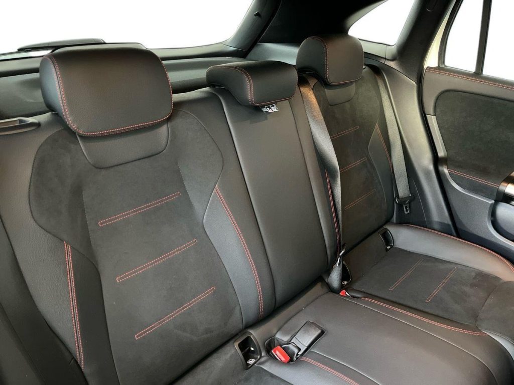 MERCEDES-BENZ GLA 200 d 4matic AMG Line Advanced Plus - 16