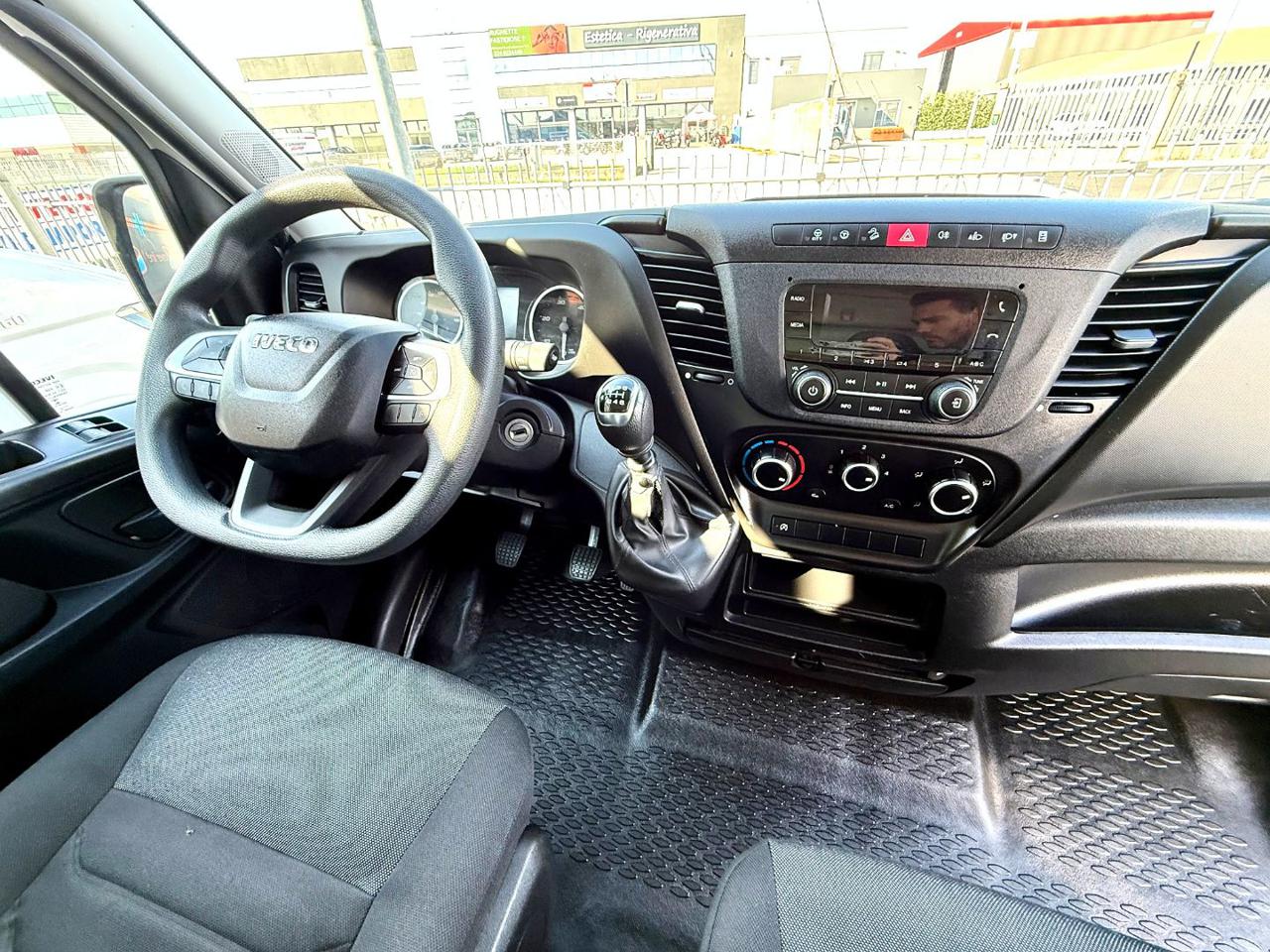 IVECO DAILY  35c140 - 10