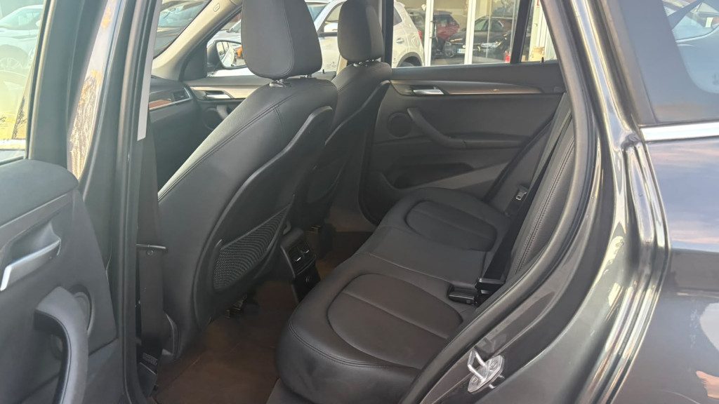 BMW X1 sDrive20d xLine UNICO PROPRIETARIO - 16