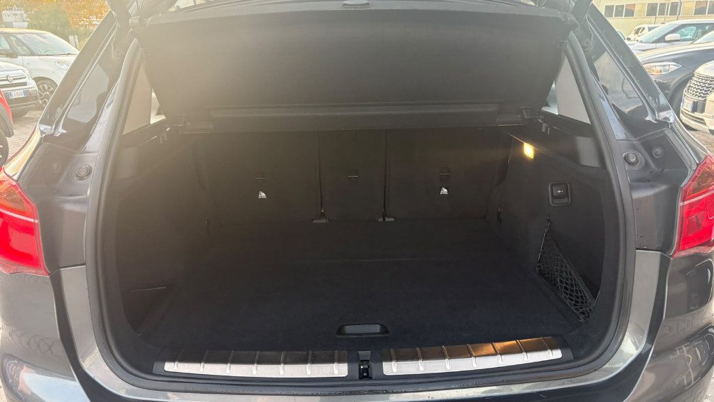 BMW X1 sDrive20d xLine UNICO PROPRIETARIO - 17