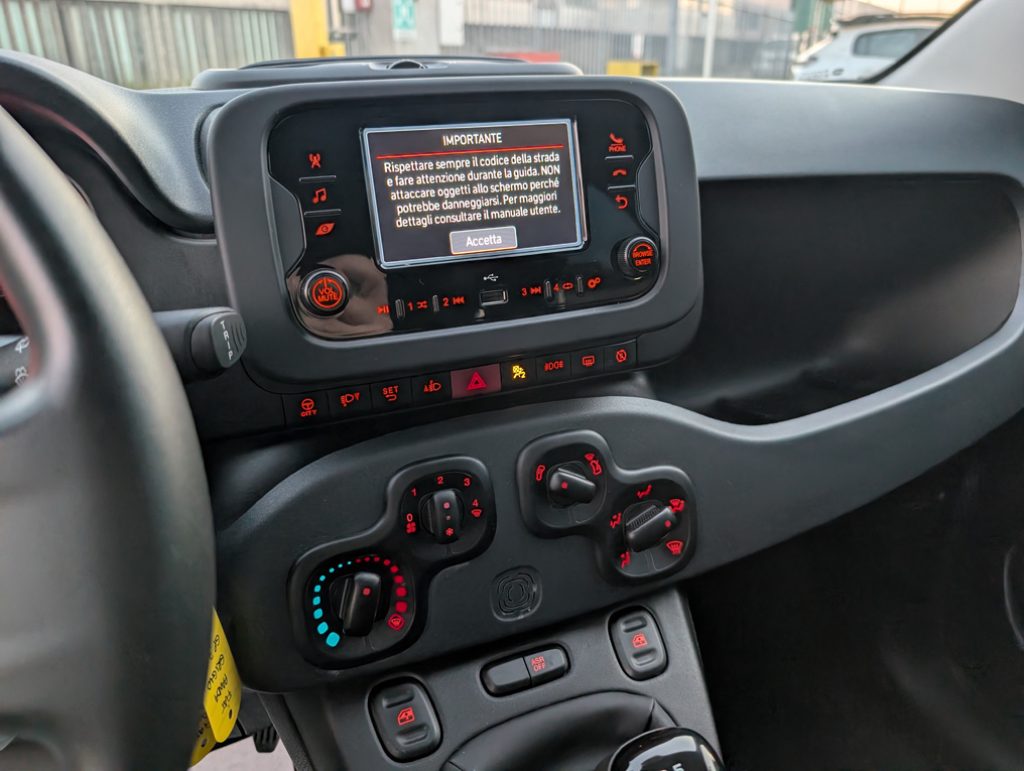 FIAT Panda 1.0 FireFly S&S Hybrid City Life 5POSTI OK NEOPATE - 12