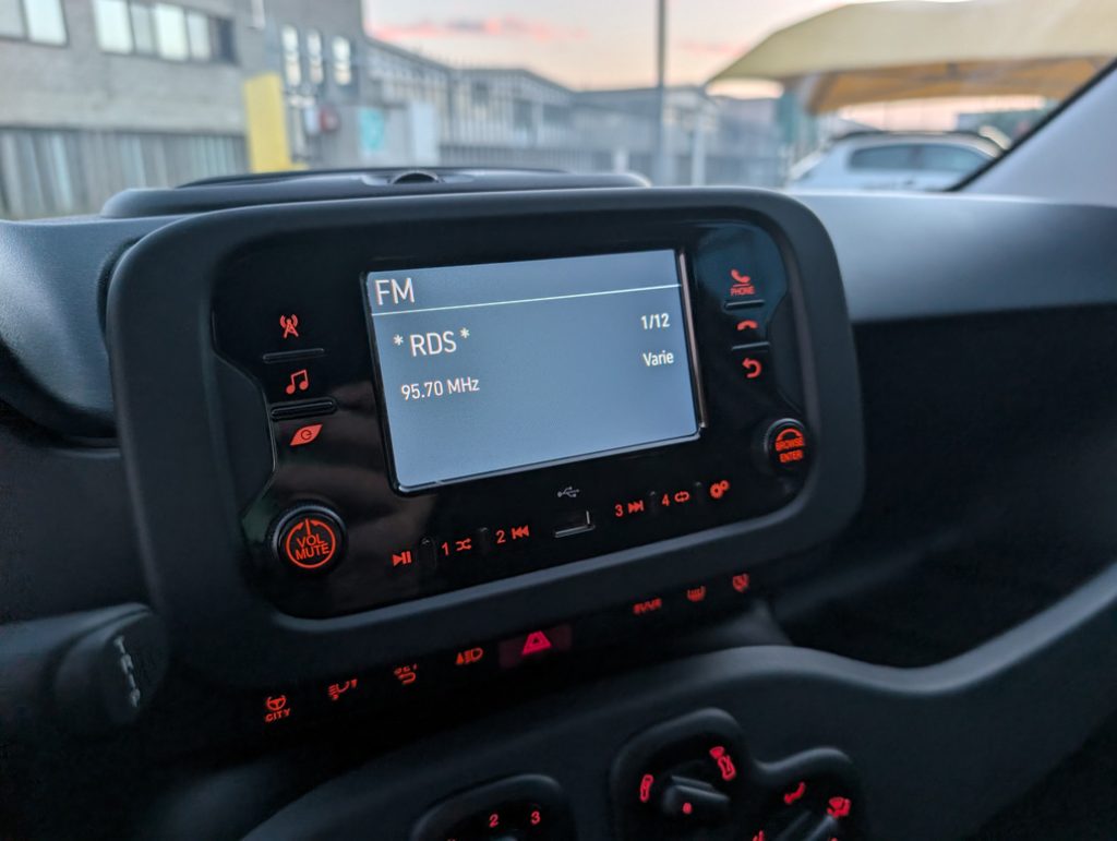 FIAT Panda 1.0 FireFly S&S Hybrid City Life 5POSTI OK NEOPATE - 14