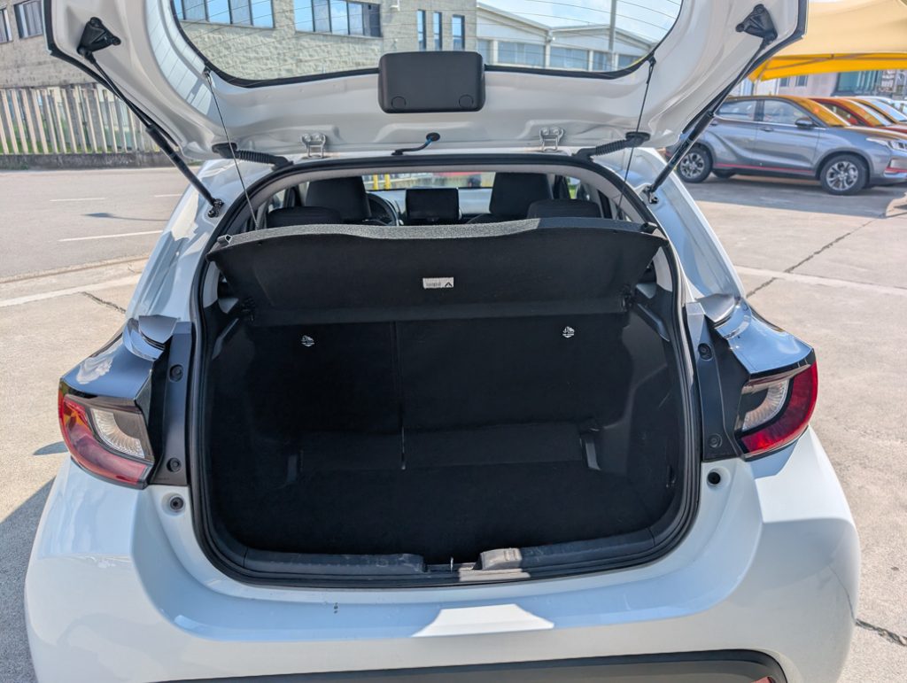 MAZDA 2 Hybrid 1.5 VVT e-CVT Full Hybrid Electric Prime-Li - 7