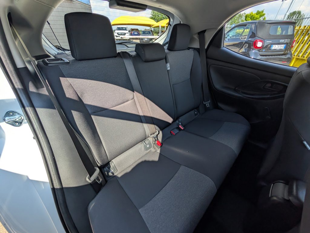 MAZDA 2 Hybrid 1.5 VVT e-CVT Full Hybrid Electric Prime-Li - 25