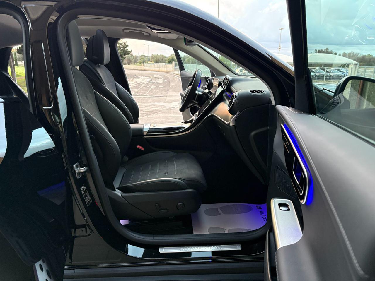 MERCEDES-BENZ GLC 220 d 4Matic Mild hybrid Coupé AMG Line Premium TETTO. - 12