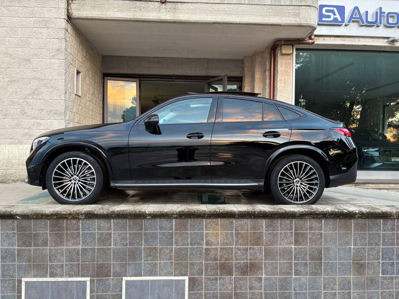 MERCEDES-BENZ GLC 220 d 4Matic Mild hybrid Coupé AMG Line Premium TETTO. - 8
